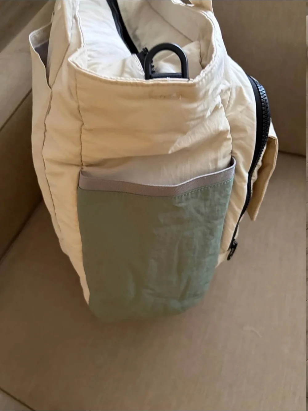 bags mart spacious cream